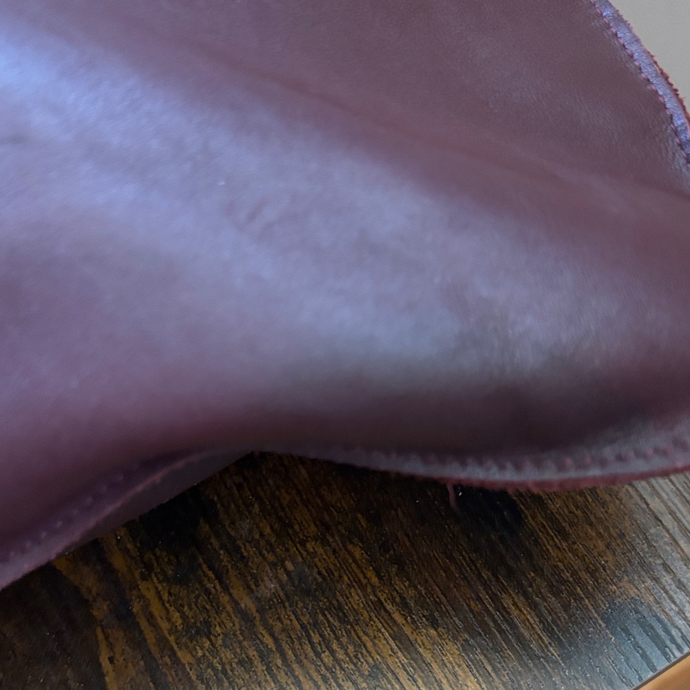 Women’s Plum Leather Tote Handbag - Picture 11 of 11